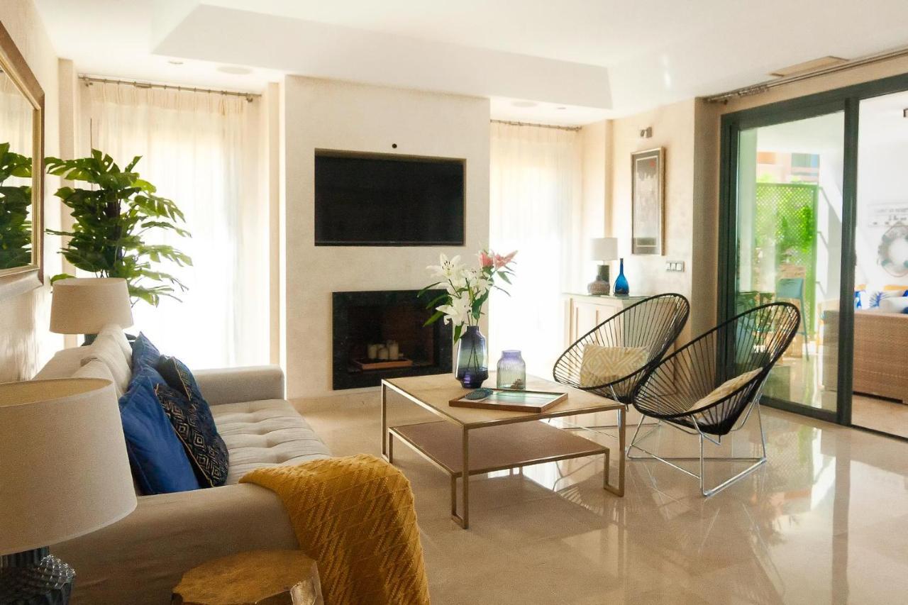 Polo Royale Waterfront Luxury Apt - 3 Terraces And Pool ソトグランデ エクステリア 写真