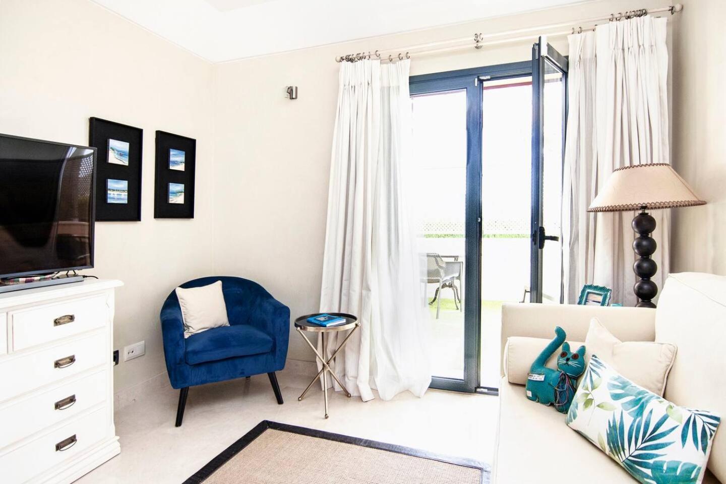 Polo Royale Waterfront Luxury Apt - 3 Terraces And Pool ソトグランデ エクステリア 写真