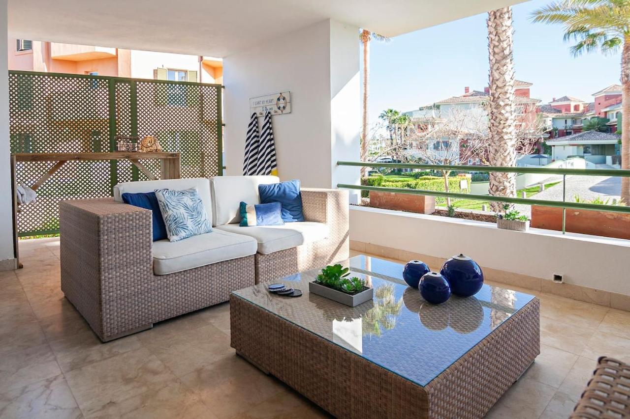 Polo Royale Waterfront Luxury Apt - 3 Terraces And Pool ソトグランデ エクステリア 写真