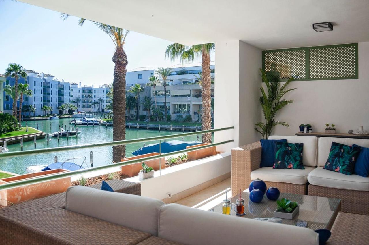 Polo Royale Waterfront Luxury Apt - 3 Terraces And Pool ソトグランデ エクステリア 写真