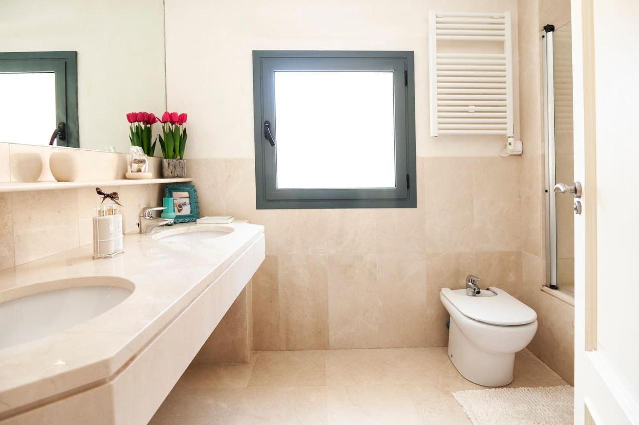Polo Royale Waterfront Luxury Apt - 3 Terraces And Pool ソトグランデ エクステリア 写真