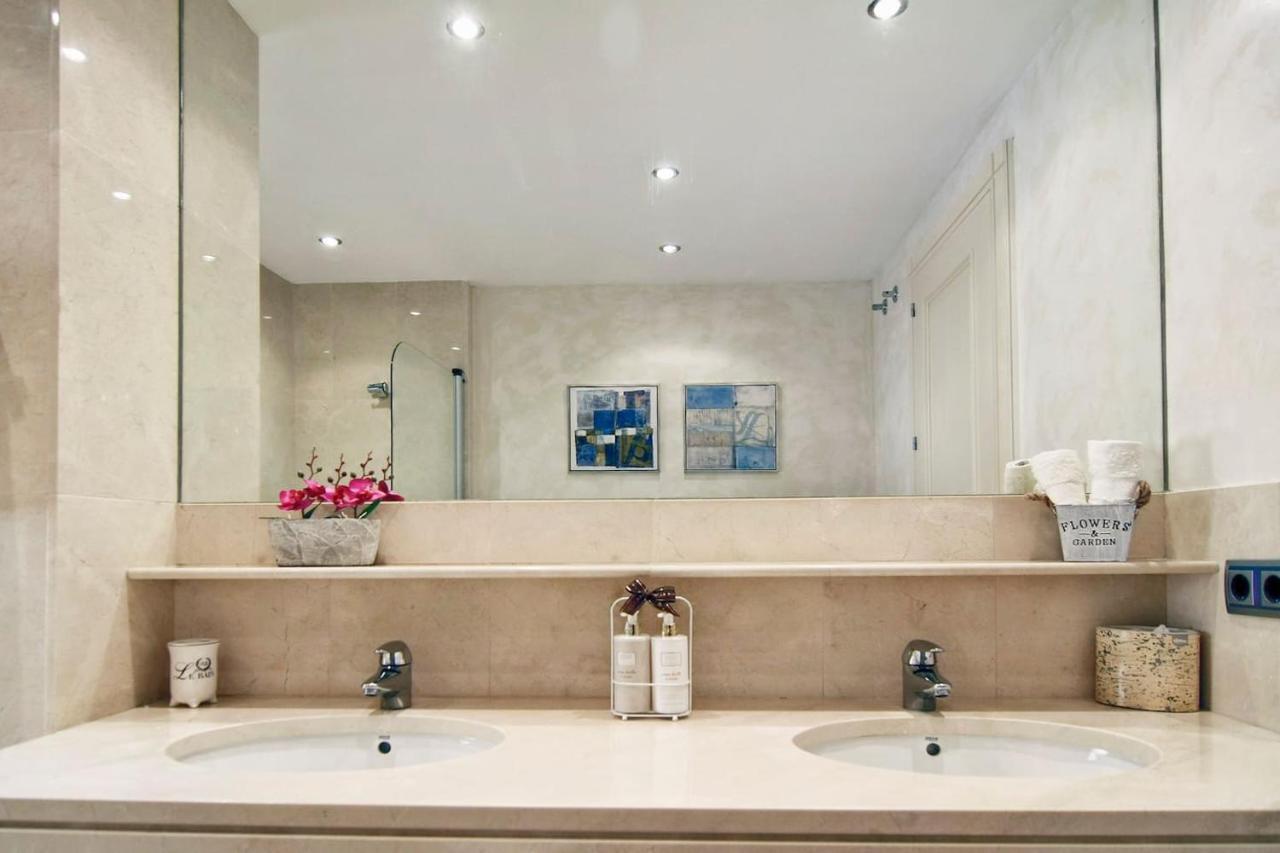 Polo Royale Waterfront Luxury Apt - 3 Terraces And Pool ソトグランデ エクステリア 写真