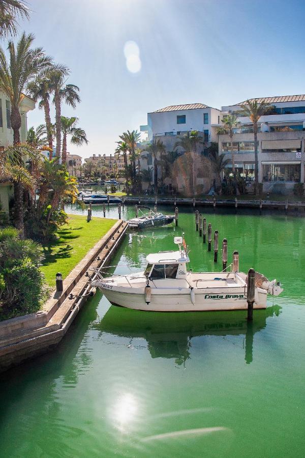 Polo Royale Waterfront Luxury Apt - 3 Terraces And Pool ソトグランデ エクステリア 写真